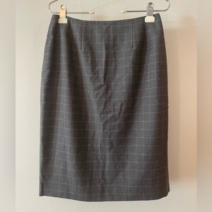 Ellen Tracy grey wool skirt size 8